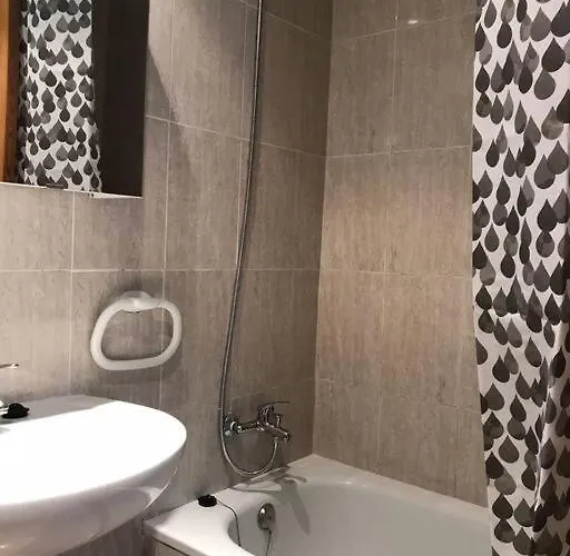 アパート Lovely One Bedroom Unit With Balcony And Pool